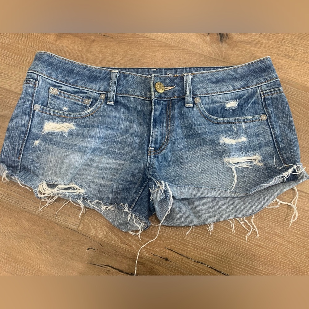 American Eagle cut off shorts size 6